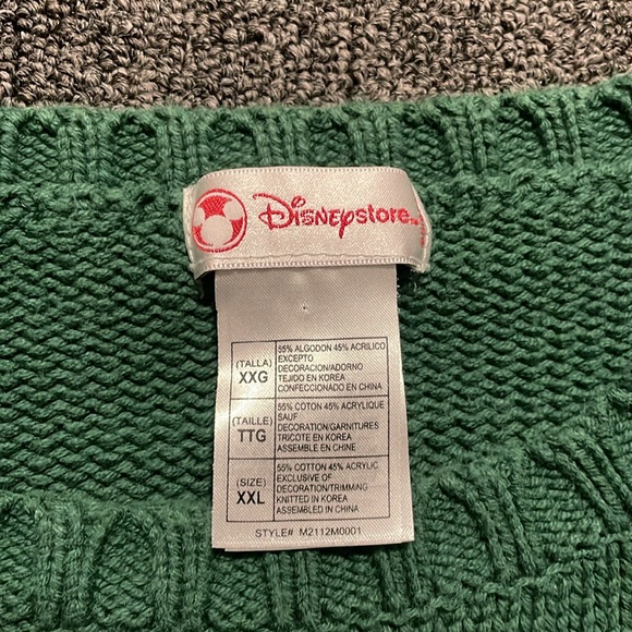 Oversized Mickey Mouse Christmas Sweater - Picture 4 of 4